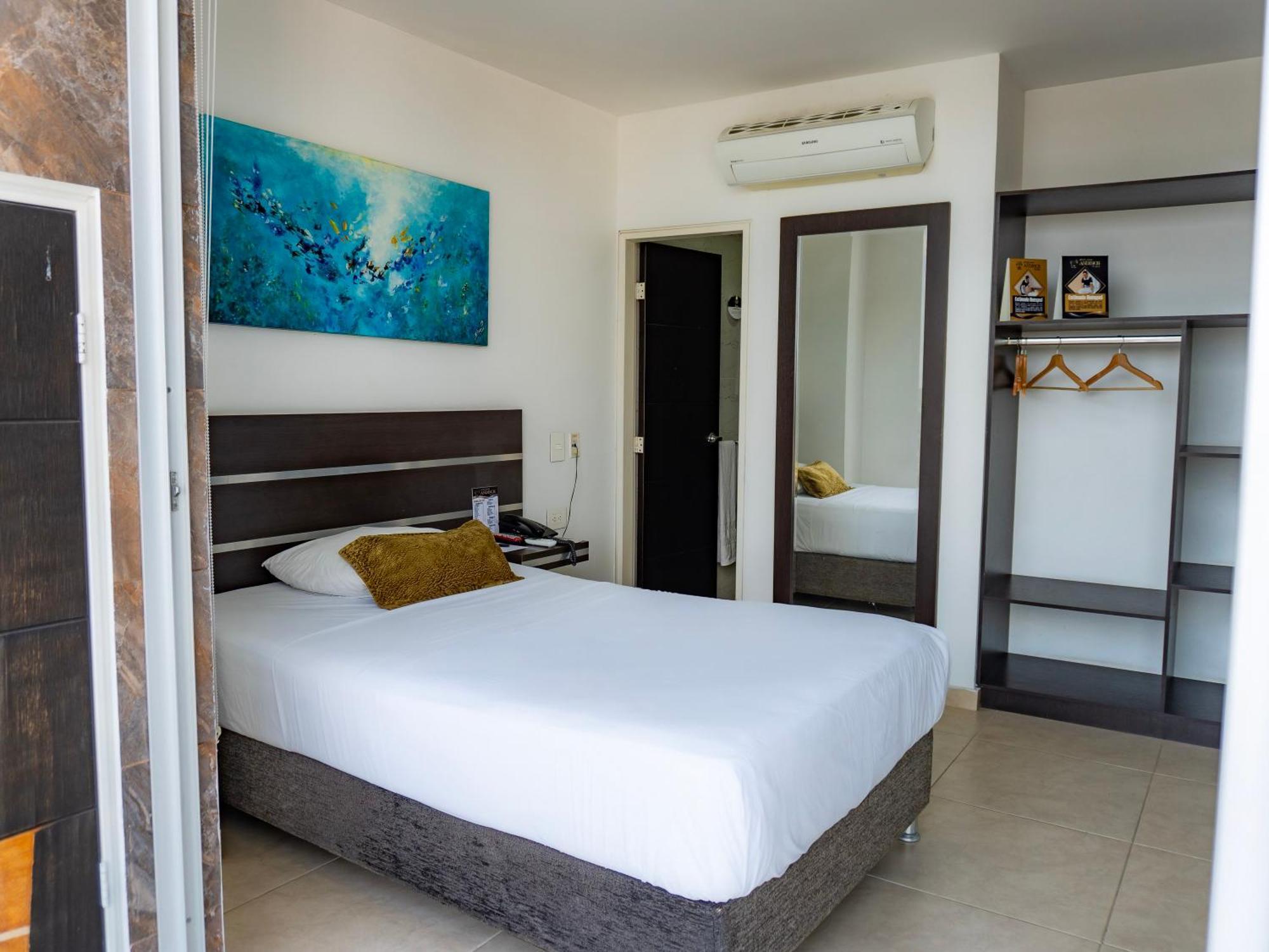 Hotel Andinos Plaza Florencia Florencia  Dış mekan fotoğraf