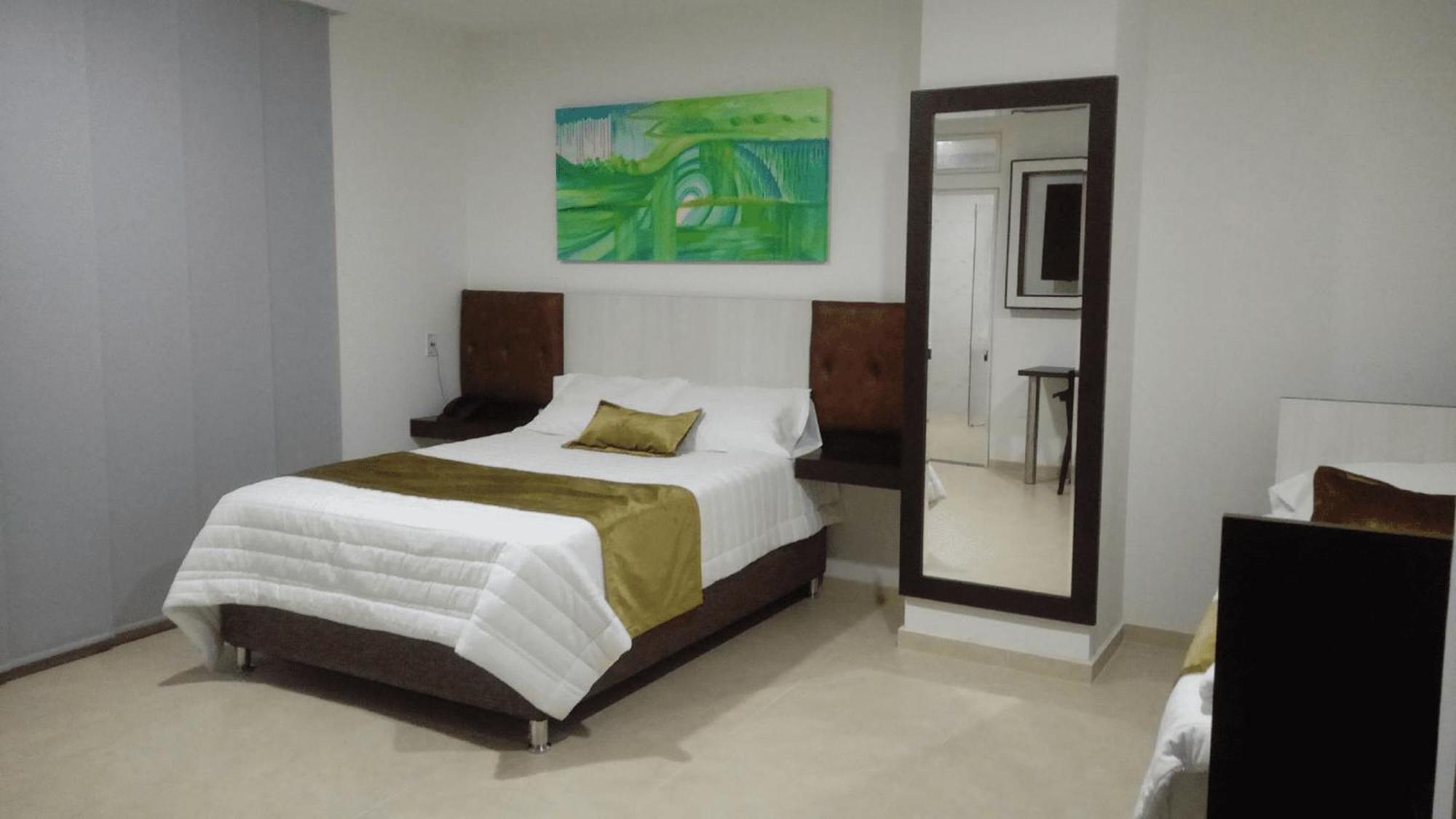 Hotel Andinos Plaza Florencia Florencia  Dış mekan fotoğraf
