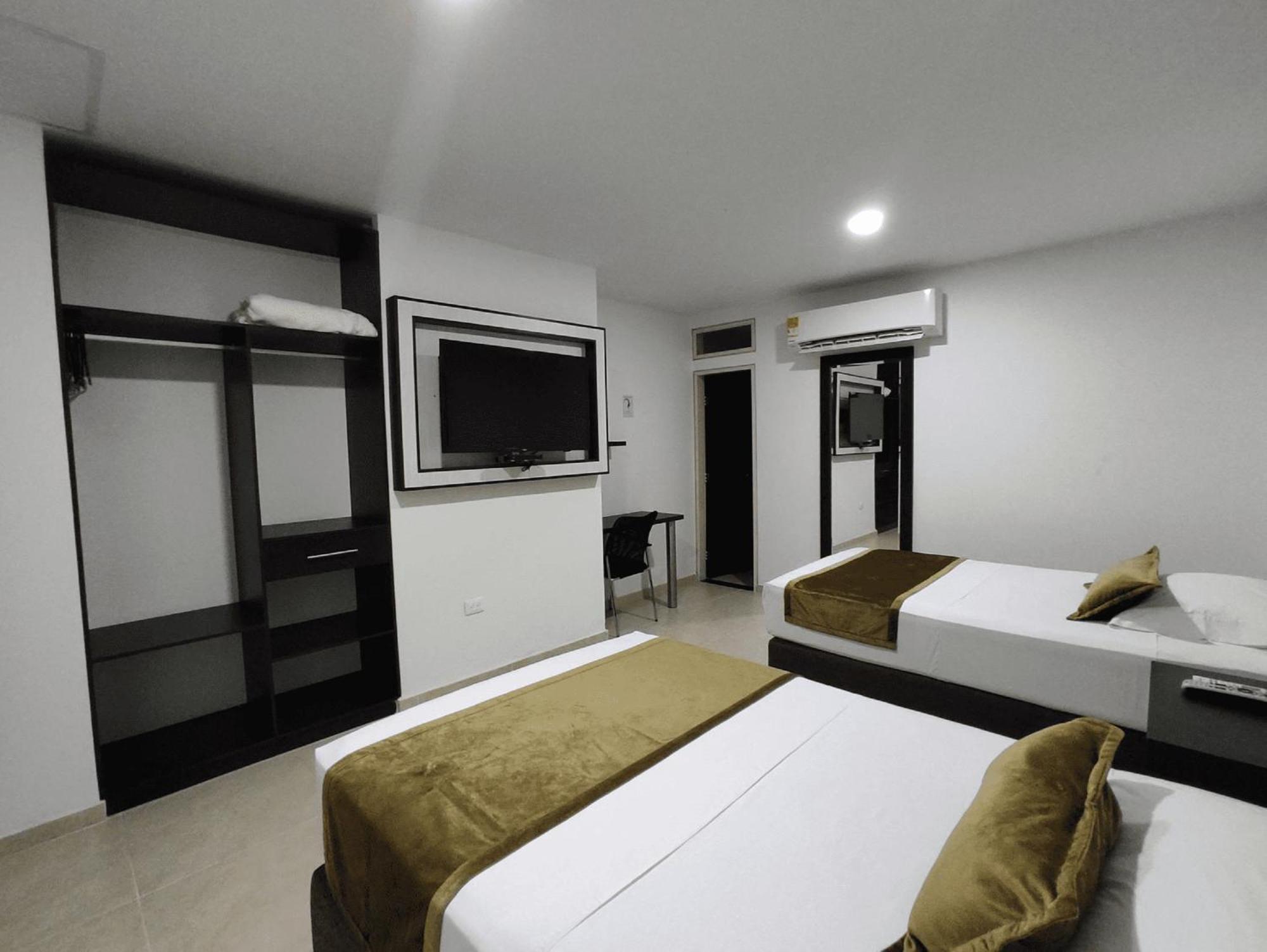 Hotel Andinos Plaza Florencia Florencia  Dış mekan fotoğraf