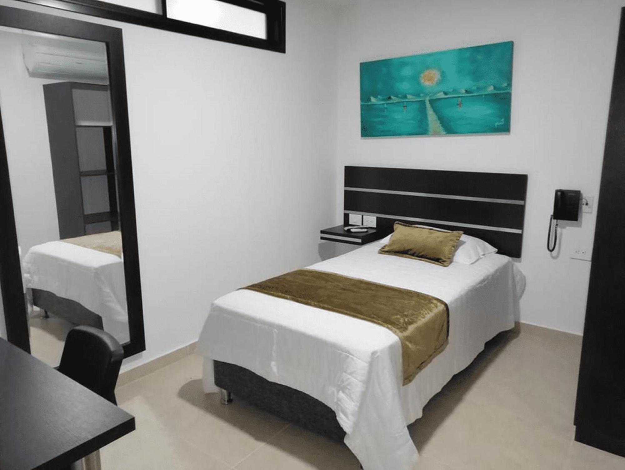 Hotel Andinos Plaza Florencia Florencia  Dış mekan fotoğraf
